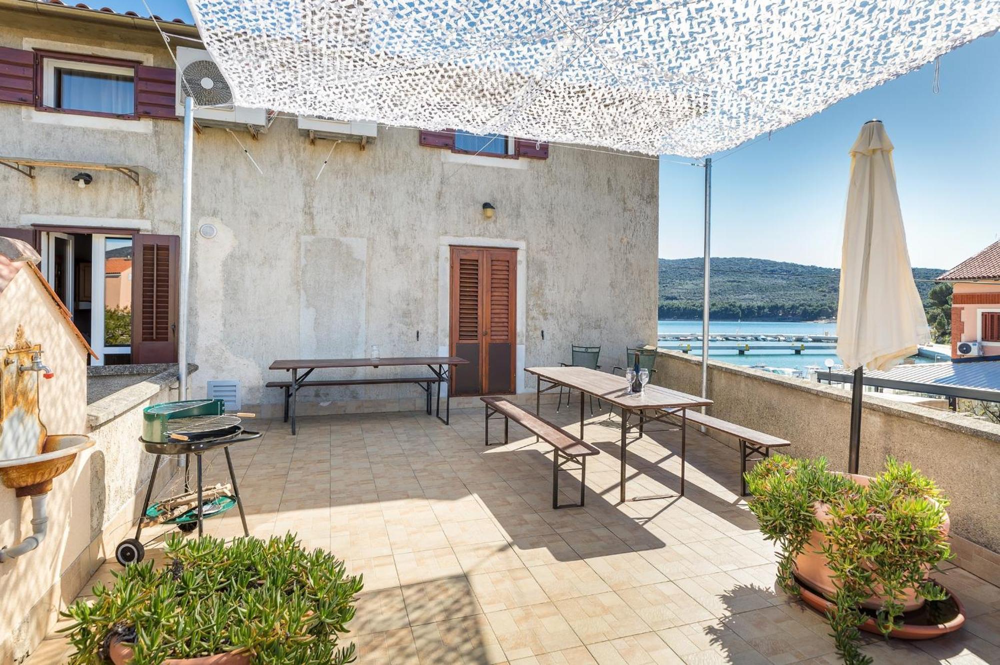 Lungomare Apartman
